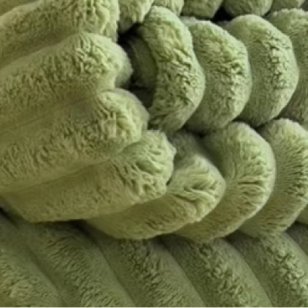 Ultra Soft Blanket Ultra Soft Lightweight Blanket King Size (90x104 inch) New - Picture 7 of 7